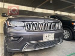 جیپ گراند شیرۆکی
